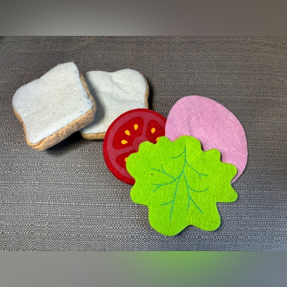 Melissa And Doug Felt Sandwich Pretend Play Food - Picture 1 of 3